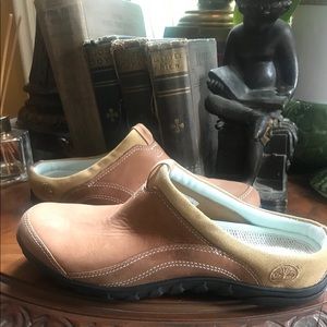 💋SOLD💋Timberland Anti-Fatigue mules - NWOT